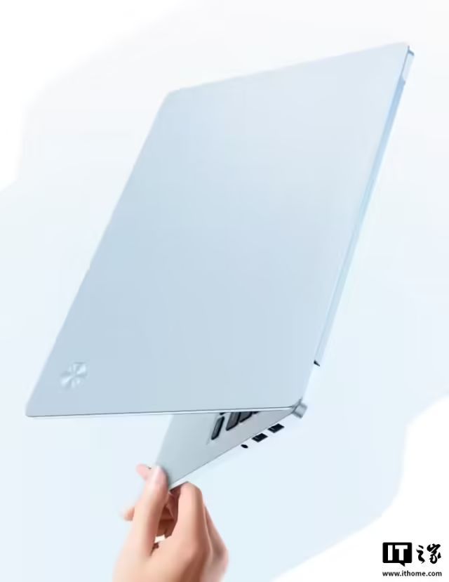 日发布：AI 9 H 365 + 32G +T 售 5999 元j9国际站登录机